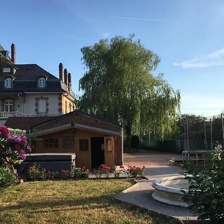 Gite Logis Des Fontaines Raon-l'Etape Luaran gambar
